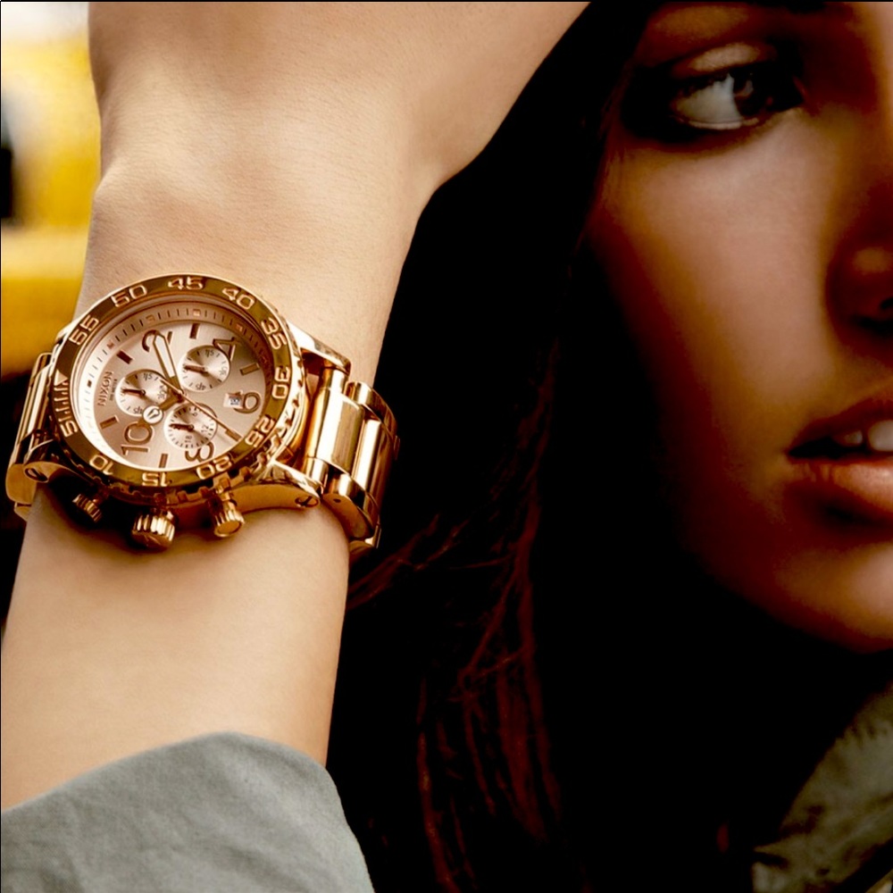 Nixon 42-20 Chrono in All Rose Gold